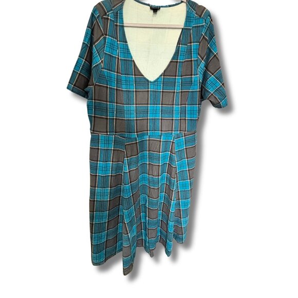 Gently Used - Torrid Mini Ponte V-neck Skater Dress Blue & Gray Plaid Size 3x - Picture 5 of 12
